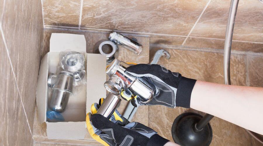 Professional gutter cleaning in Maryville, TN